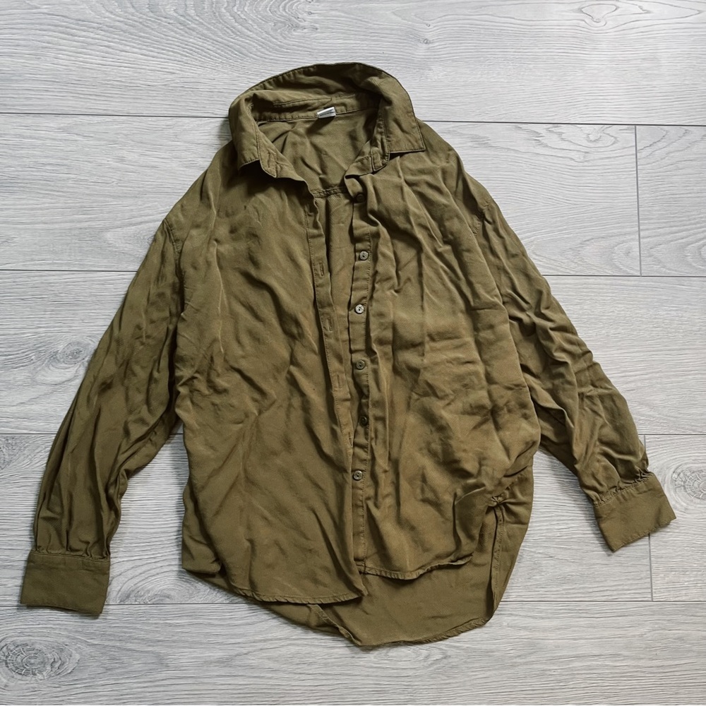 old navy xs moss green button down blouse